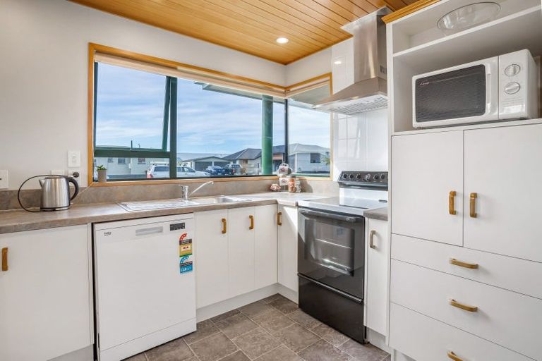 Photo of property in 15 Union Street, Winton, 9720