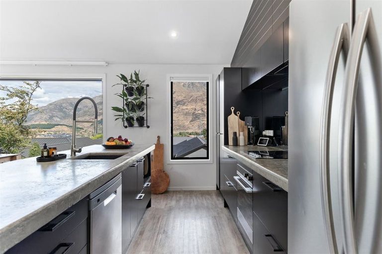 Photo of property in 1 Batsford Lane, Lower Shotover, Queenstown, 9371