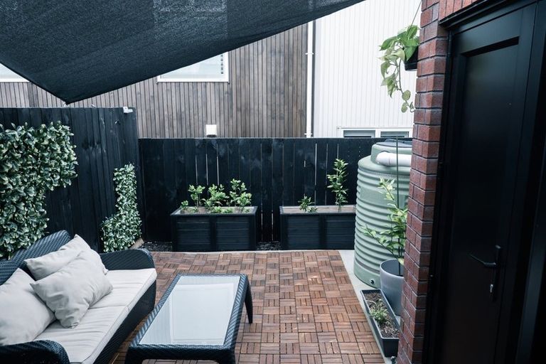 Photo of property in 6 Contact Lane, Hobsonville, Auckland, 0616