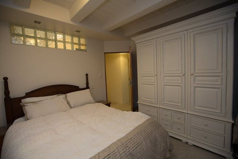 Photo of property in 38 Woolcombe Terrace, New Plymouth, 4310