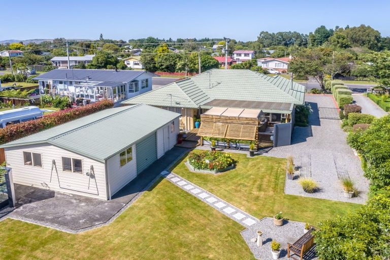 Photo of property in 20 Philip Street, Carterton, 5713