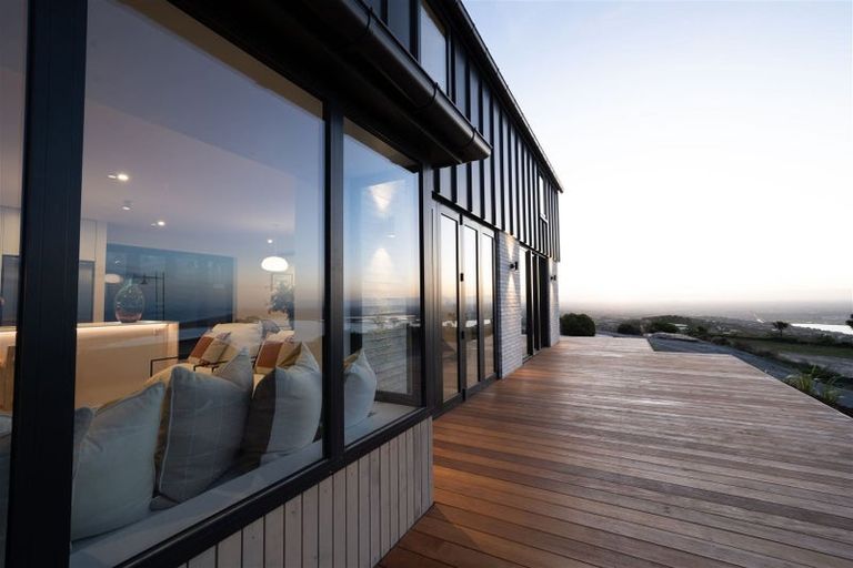 Photo of property in 9 Loader Lane, Clifton, Christchurch, 8081