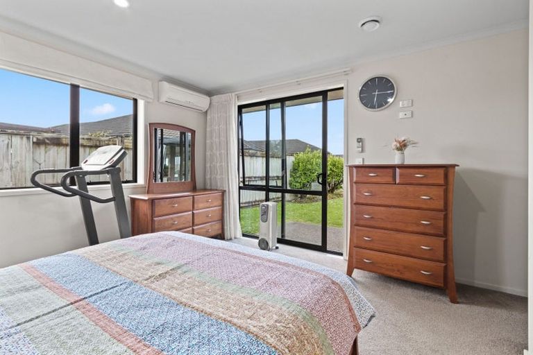 Photo of property in 94 Farringdon Avenue, Rototuna North, Hamilton, 3210