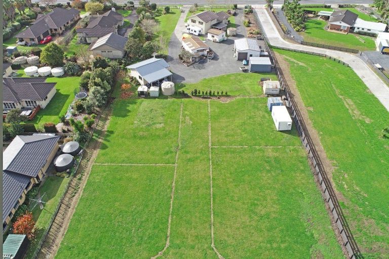 Photo of property in 35 Monument Road, Clevedon, Papakura, 2582