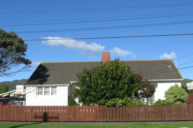 Photo of property in 34 Athlone Crescent, Boulcott, Lower Hutt, 5011