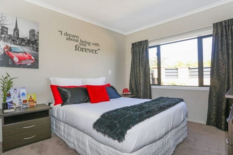 Photo of property in 1 Lindis Place, Poraiti, Napier, 4112