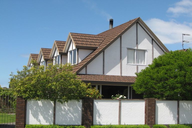 Photo of property in 23 Cherrywood Place, Redwood, Christchurch, 8051