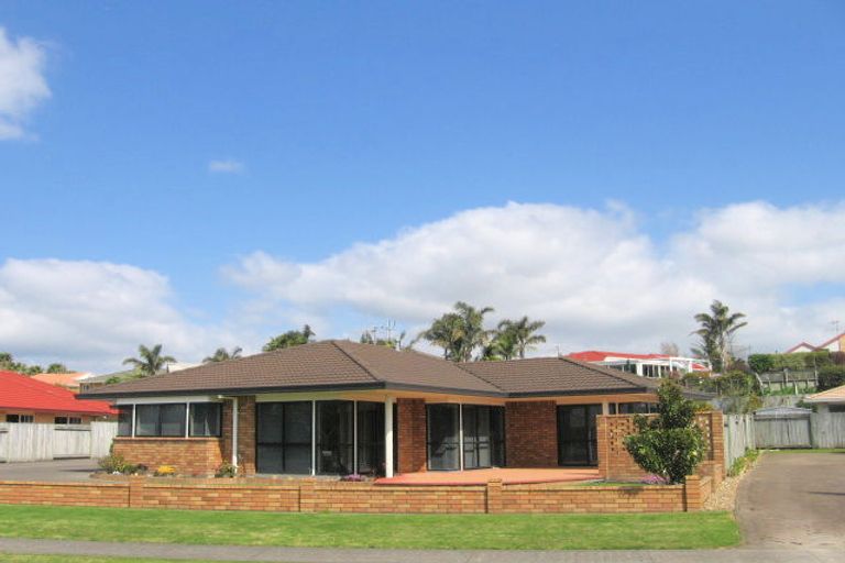 Photo of property in 14 Laburnum Glen, Mount Maunganui, 3116