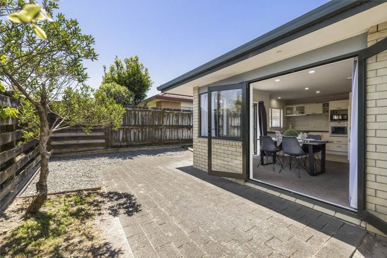 Photo of property in 53 Dalton Drive, Papamoa Beach, Papamoa, 3118
