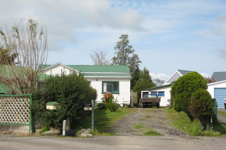 Photo of property in 13 Tawari Street, Inglewood, 4330