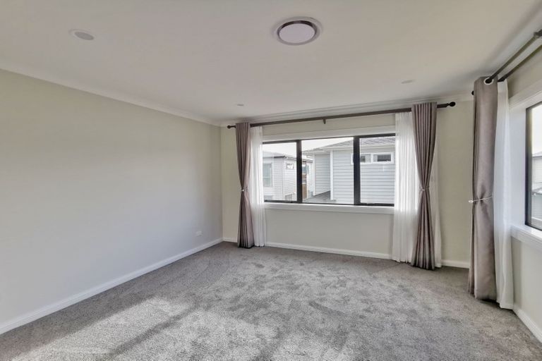 Photo of property in 34 Myland Drive, Hobsonville, Auckland, 0616