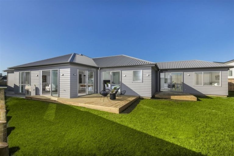 Photo of property in 3 Gemscott Crescent, Huapai, Kumeu, 0810