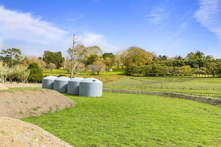 Photo of property in 166h Postman Road, Dairy Flat, 0794