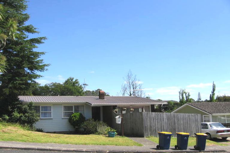 Photo of property in 71 Stott Avenue, Birkdale, Auckland, 0626