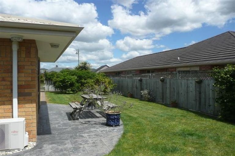 Photo of property in 17 Farringdon Avenue, Rototuna North, Hamilton, 3210