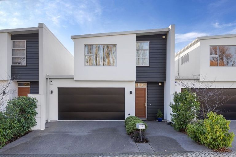 Photo of property in 15 Seager Lane, Hillmorton, Christchurch, 8024