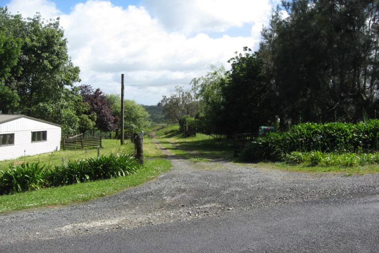Photo of property in 534 Ponga Road, Opaheke, Papakura, 2584