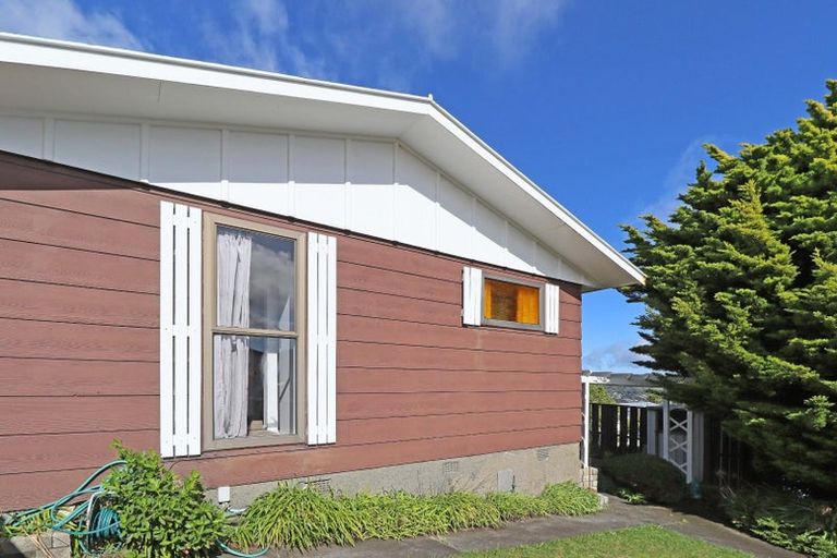 Photo of property in 14a Mossburn Grove, Kelson, Lower Hutt, 5010