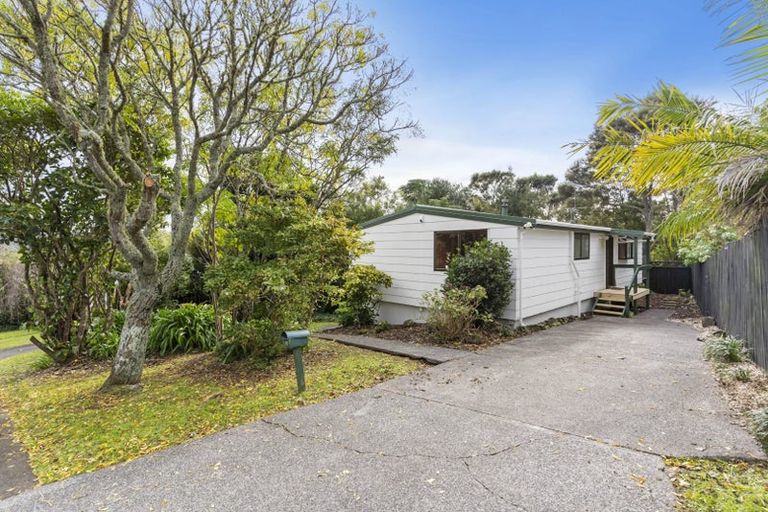 Photo of property in 22 Randal Place, Bayview, Auckland, 0629