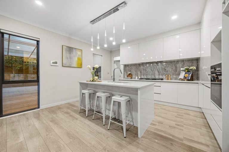 Photo of property in 7 Fricker Way, Flat Bush, Auckland, 2019
