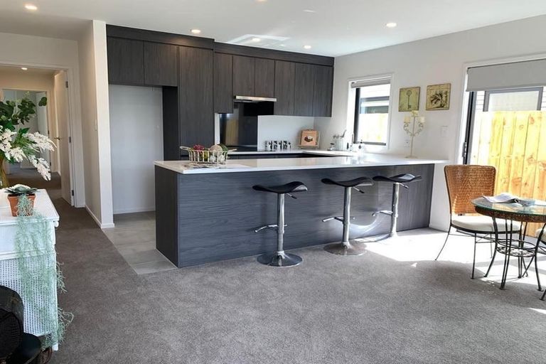 Photo of property in 9 Poutawa Lane, Clarks Beach, 2122