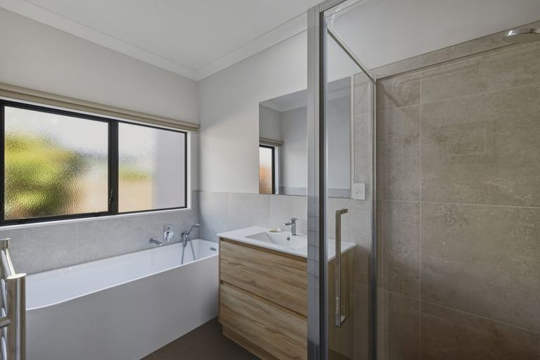 Photo of property in 13b Beach Road, Otumoetai, Tauranga, 3110