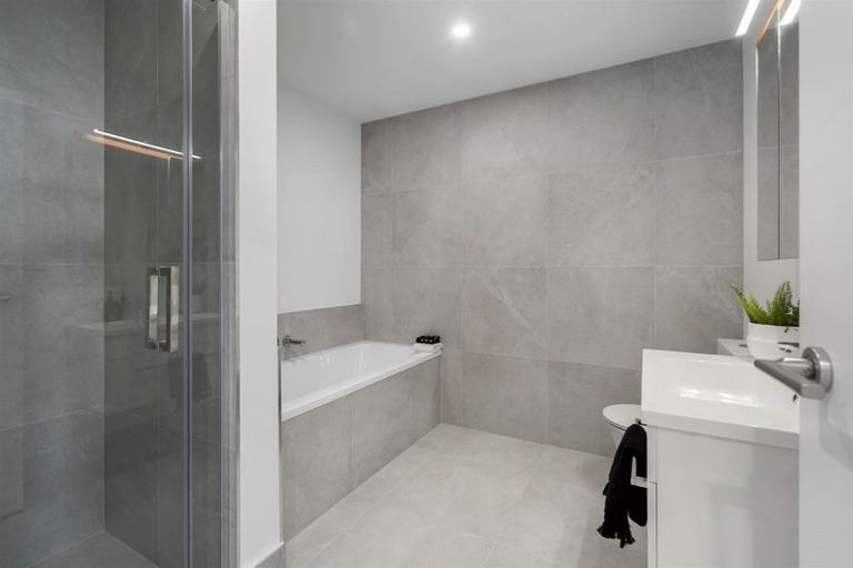 Photo of property in 53b Eversleigh Road, Belmont, Auckland, 0622