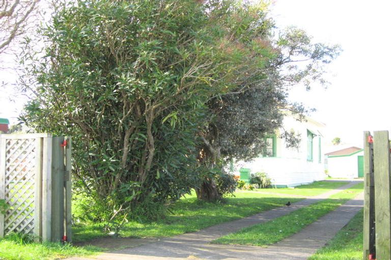 Photo of property in 24 Kings Avenue, Gonville, Whanganui, 4501