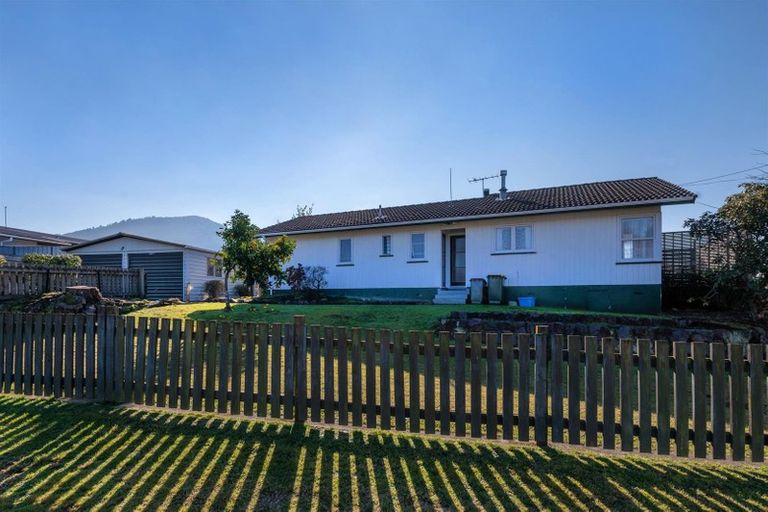 Photo of property in 29 Alison Street, Mangakakahi, Rotorua, 3015