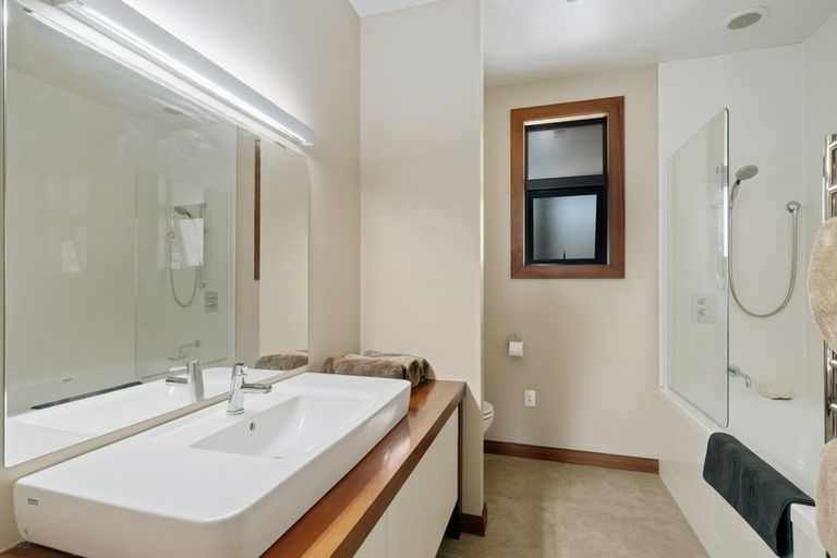 Photo of property in 182 Stevenson Road, Wanaka, 9382