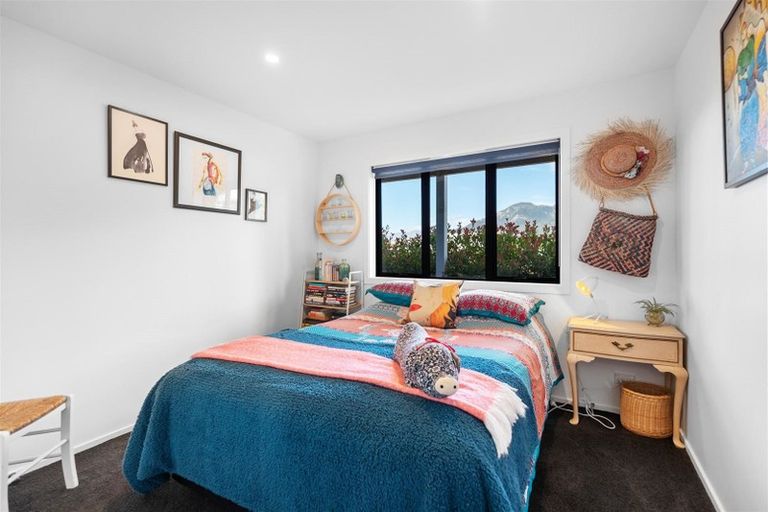 Photo of property in 7 Moraine Place, Lake Hawea, Wanaka, 9382