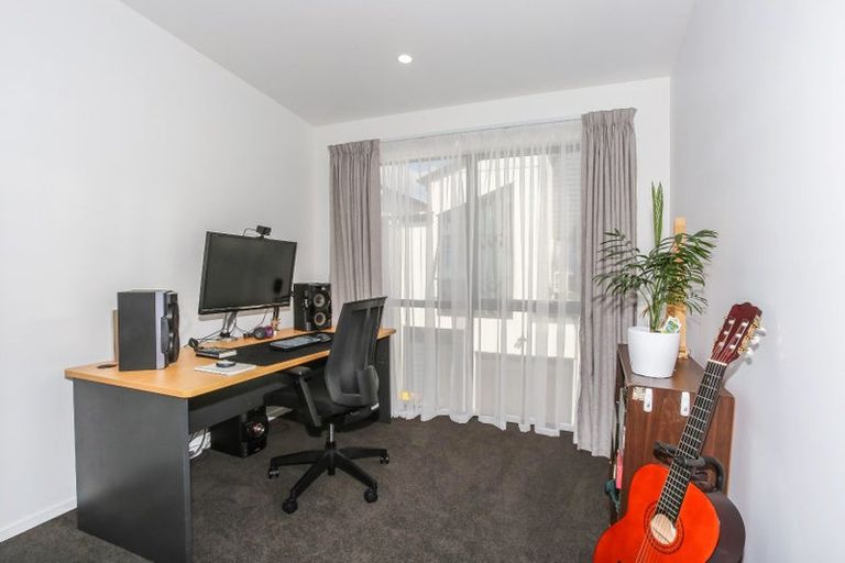 Photo of property in 13 Pasla Close, Papakura, 2110