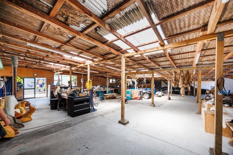 Photo of property in 359 Newbury Line, Bunnythorpe, Palmerston North, 4478