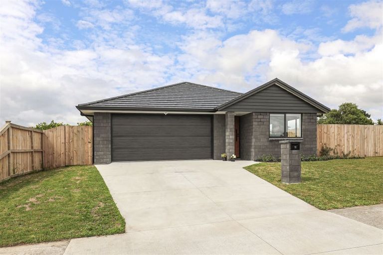 Photo of property in 11 Murray Ward Drive, Te Kauwhata, 3710