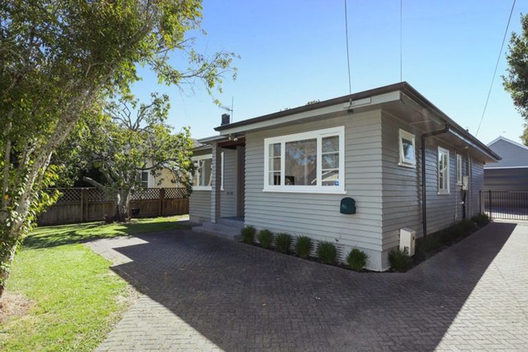 Photo of property in 8 Saint Winifreds Avenue, Hamilton East, Hamilton, 3216