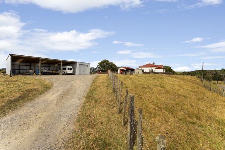 Photo of property in 19 Graves Street, Eltham, 4322