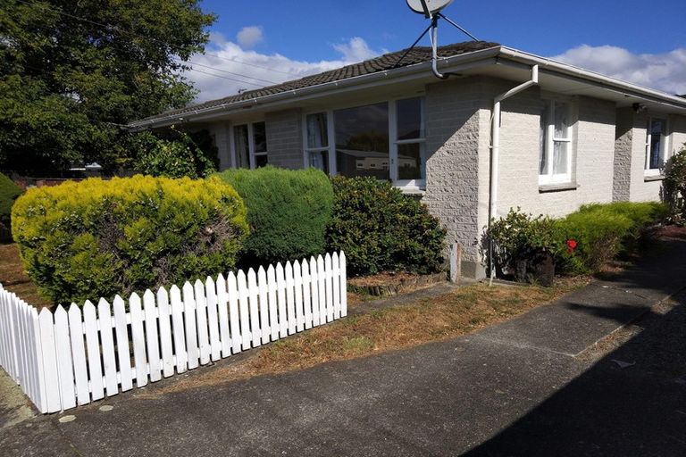Photo of property in 1/129 Martin Street, Wallaceville, Upper Hutt, 5018