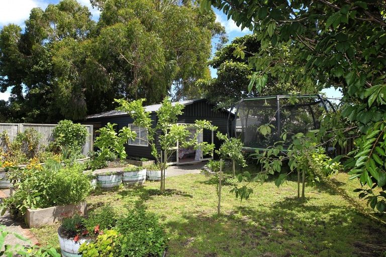 Photo of property in 11-13 Kuku Street, Te Awanga, 4102