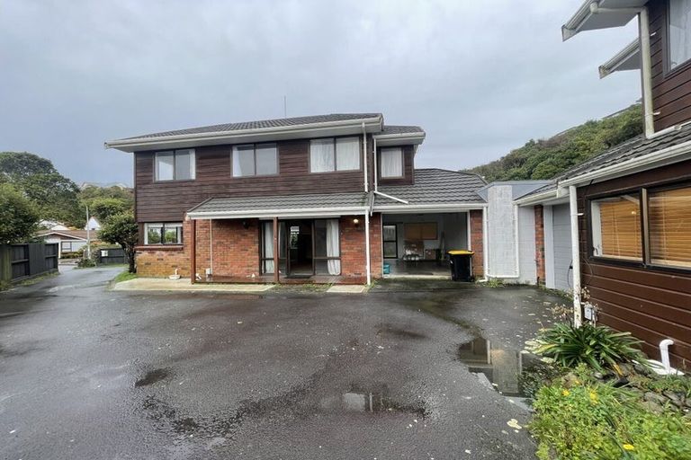 Photo of property in 6 Flinders Place, Johnsonville, Wellington, 6037