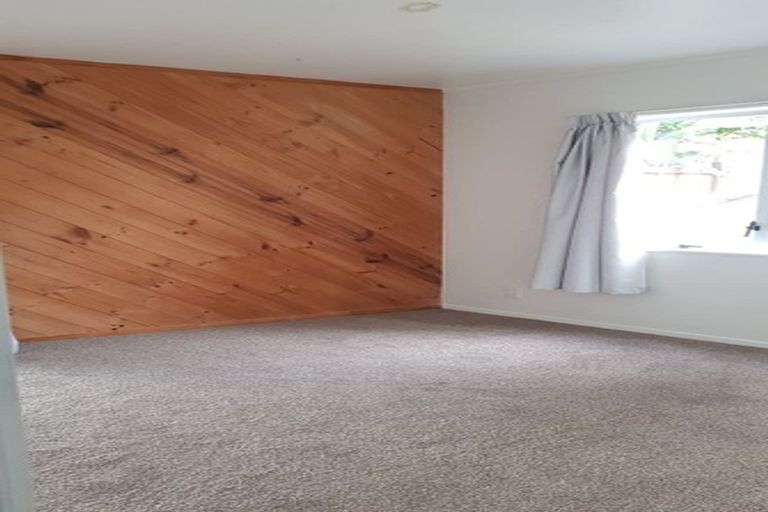 Photo of property in 1/63 Pleasant Road, Glen Eden, Auckland, 0602