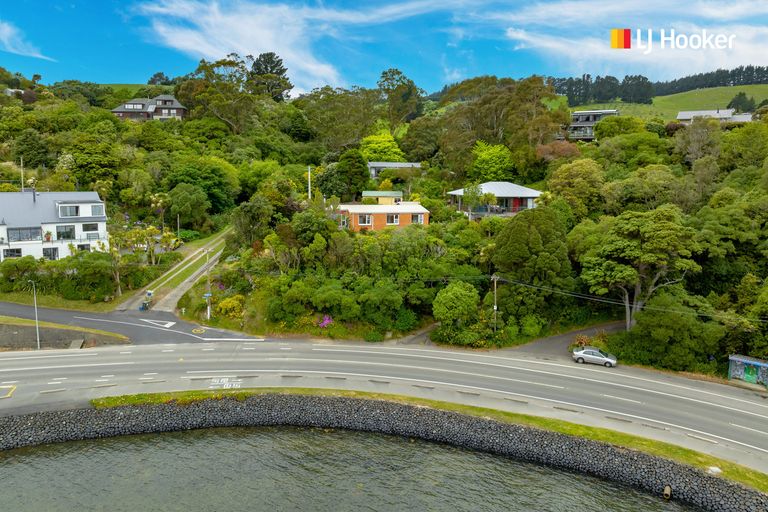 Photo of property in 536 Portobello Road, Macandrew Bay, Dunedin, 9014