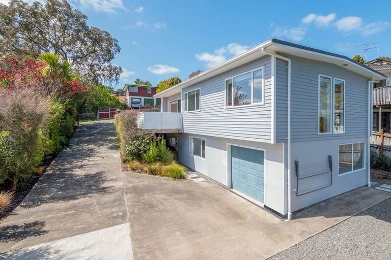Photo of property in 34 Acacia Road, Torbay, Auckland, 0632