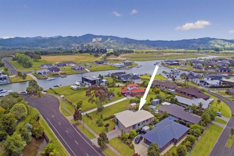 Photo of property in 111 South Highway East, Whitianga, 3510