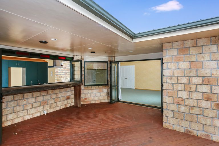 Photo of property in 4 Vela Place, Clarks Beach, 2122