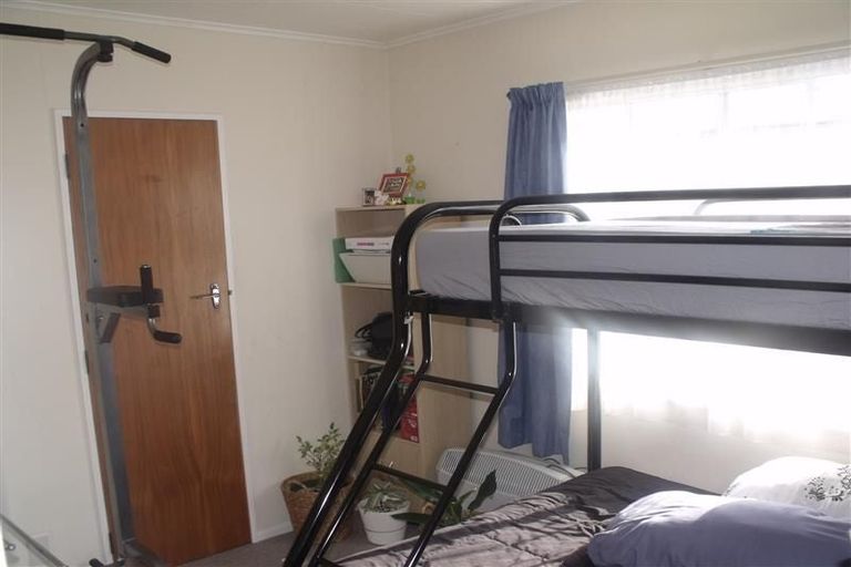 Photo of property in 2/24 Coventry Avenue, Tamatea, Napier, 4112