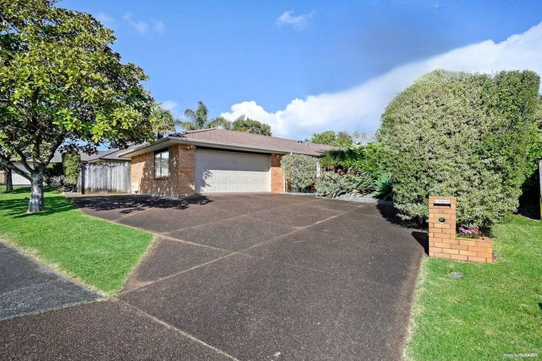 Photo of property in 55 Bob Charles Drive, Golflands, Auckland, 2013