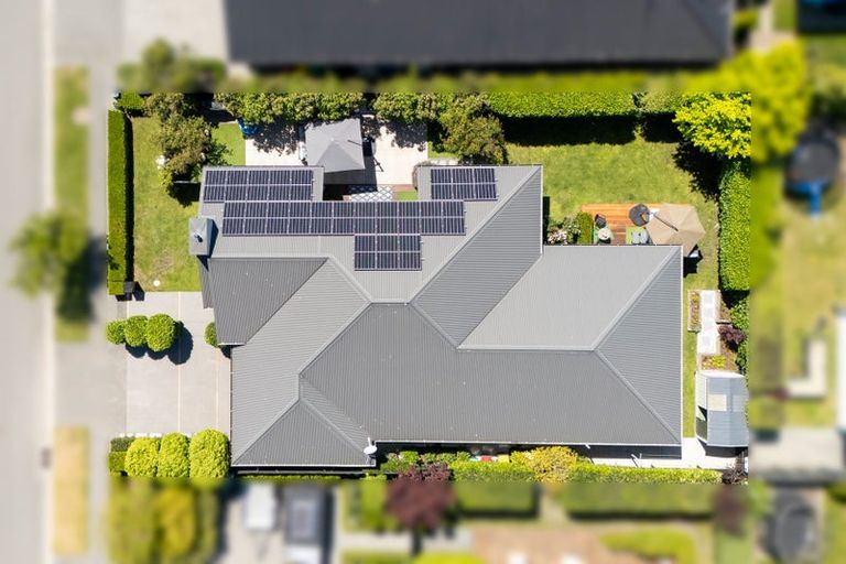 Photo of property in 84 Metehau Street, Marshland, Christchurch, 8083