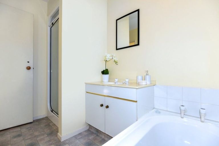 Photo of property in 33 Clarevale Street, Burwood, Christchurch, 8083