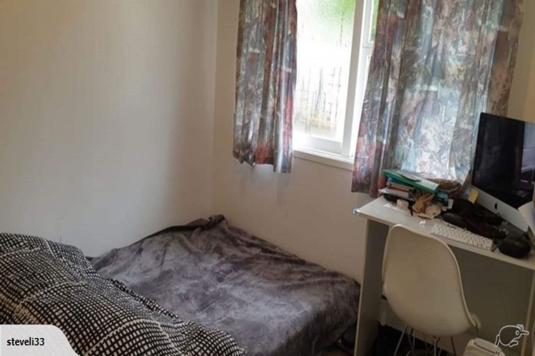 Photo of property in 2/219 Forrest Hill Road, Forrest Hill, Auckland, 0620