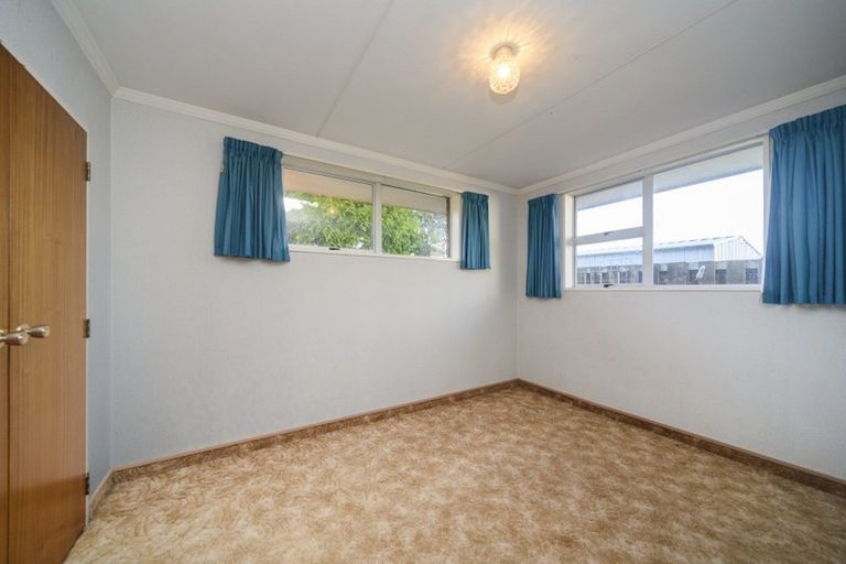 Photo of property in 11 Drury Street, Cloverlea, Palmerston North, 4412